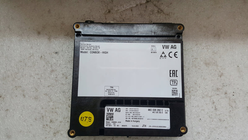 Sterownik moduł SOS-- AUDI A4 (B9) A5 RS4 RS5 4KE035282C demontaż