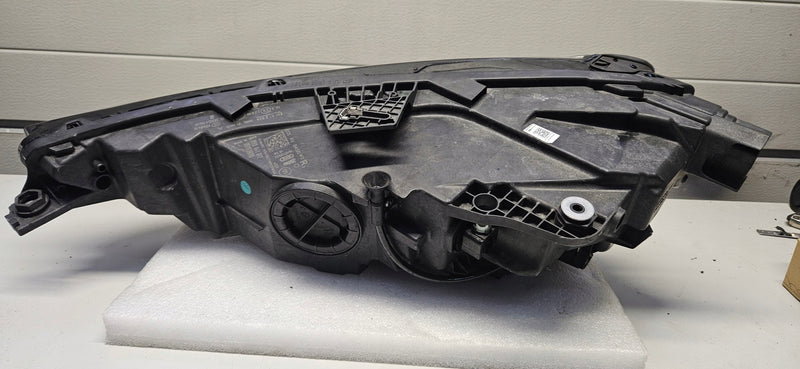 Pr kompletny FUL LED Audi A3 8Y0941012 IDEAŁ 2022r
