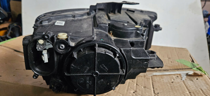8V0941005E Le bi xenon LED Audi A3 S3 RS3 po lifcie demontaż