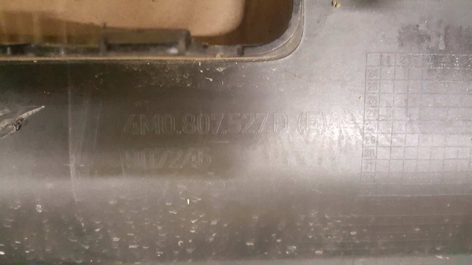 DOKŁADKA ZDERZAK TYŁ AUDI Q7 4M S LINE 4M0807527D