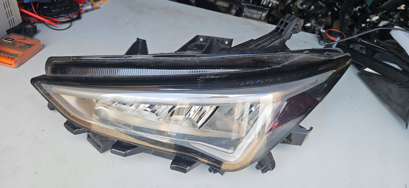 Le reflektor FUL LED Cupra Born 10F941007H 2023r