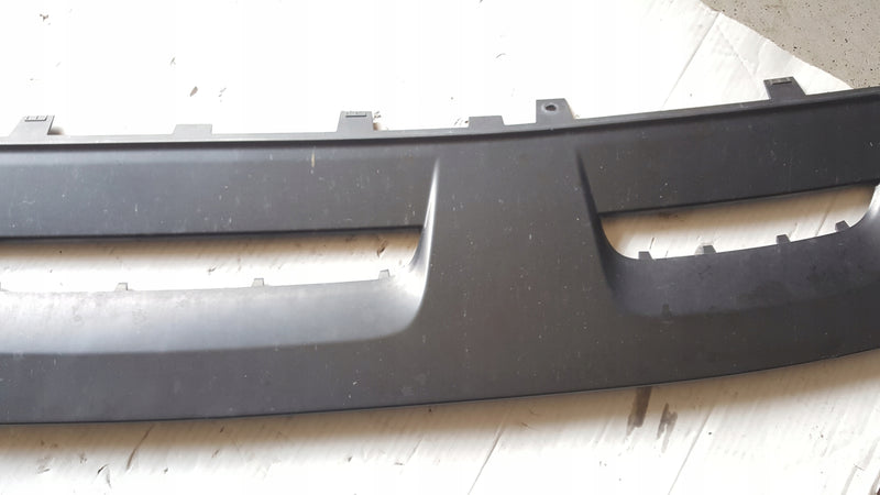 Dokładka spoiler zderzaka przód AUDI Q8 4M8807733A