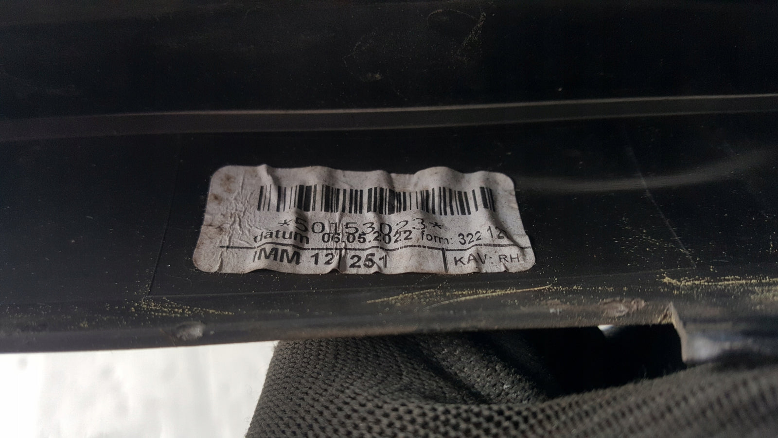 Listwa zderzaka przedniego prawa strona SEAT ATECA 575853712A demontaż
