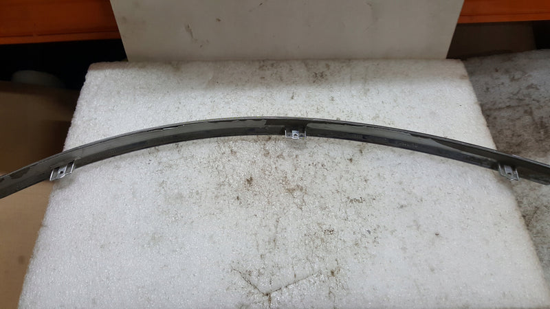 AUDI A6 C6 LIFT 08- OZDOBNA LISTWA CHROM ZDERZAKA PRZÓD LEWA 4F0853065