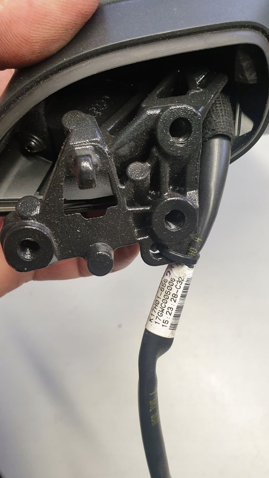 Pr Lusterko zewnętrzne AUDI A4 B9 8W1857410N 8 pin