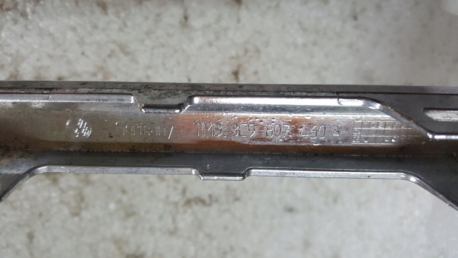 Listwa Zderzaka Tył VW Passat B6 3C9807460A