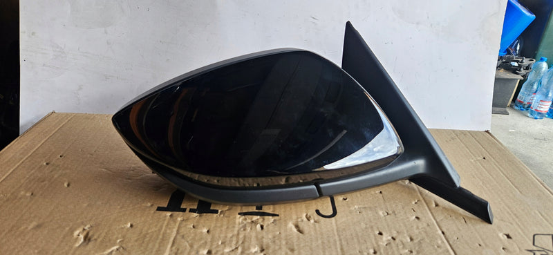 4KL857410T ideał LUSTERKO PRAWE AUDI E-TRON 14 pinów