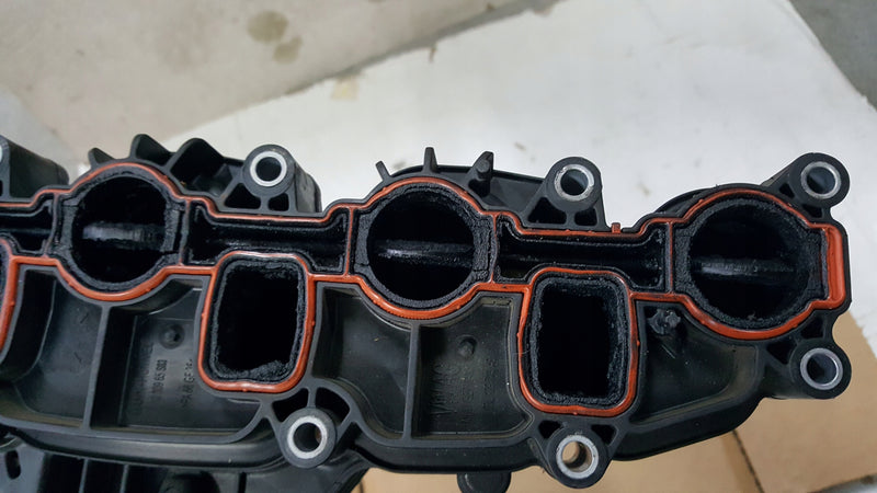 Kolektor ssący VW AUDI SEAT SKODA 2.0 TDI 03L129711AG 03L129086 V 120