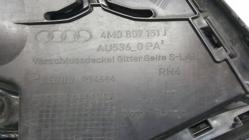 Kratka zderzaka lewy przód AUDI Q7 4M0807681AP demontaż