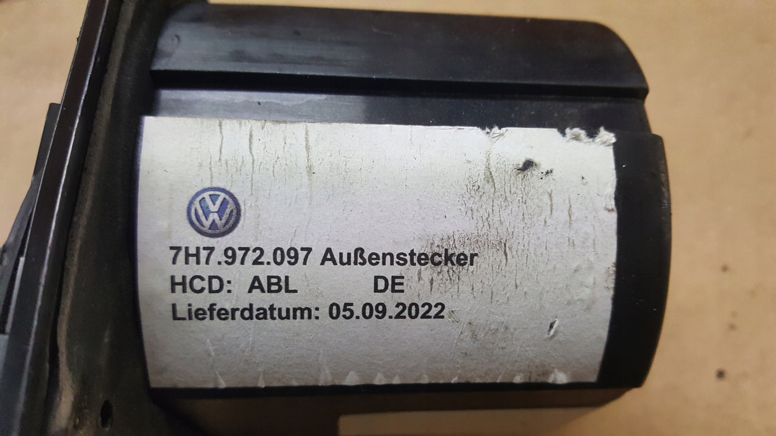 GNIAZDO VW T6 CALIFONIA 7H7972097