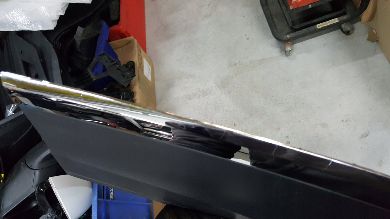 Listwa drzwi prawy tył VW T-ROC cabrio 2GC854950