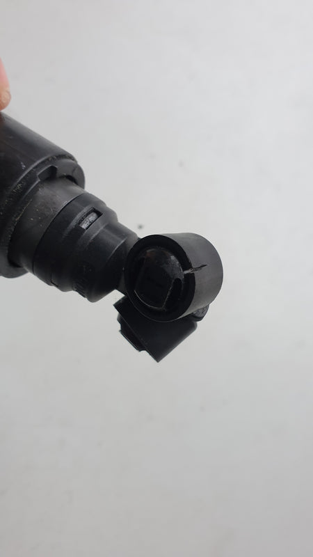 Pr spryskiwacz reflektora AUDI A4 8K0955102A