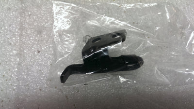 Uchwyt pompy wody VW 5Q0121093AH ORYGINAŁ NOWY