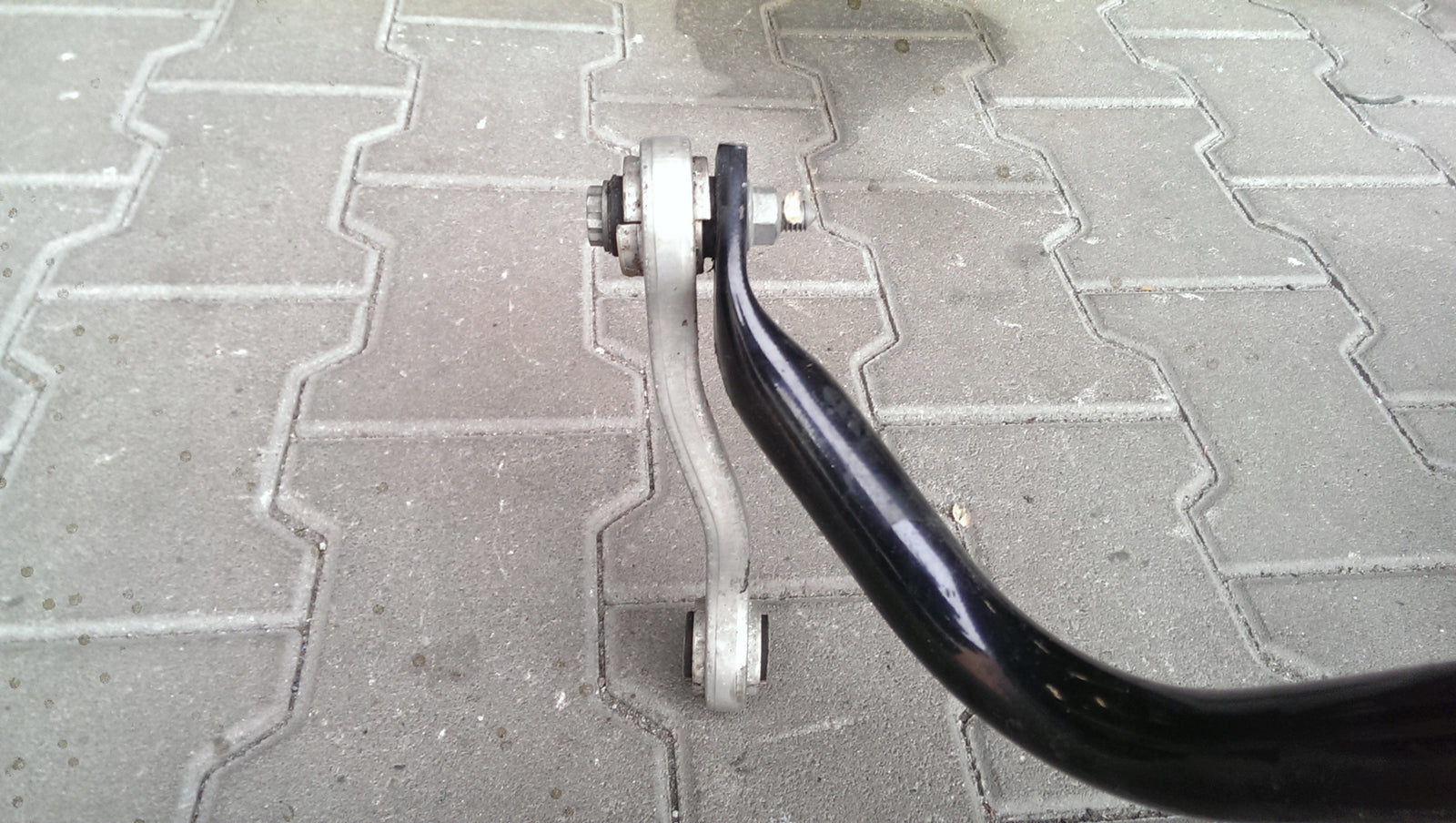 Stabilizator przedni AUDI Q7 4M0411305A oryginał