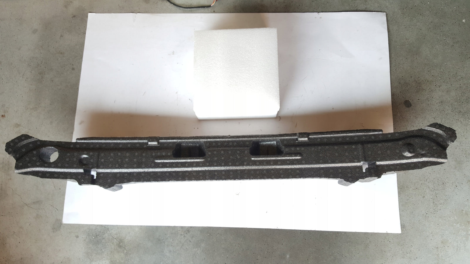 NOWY ORYGINALNY absorber zderzaka przedniego CUPRA FORMENTOR 5FF807248A