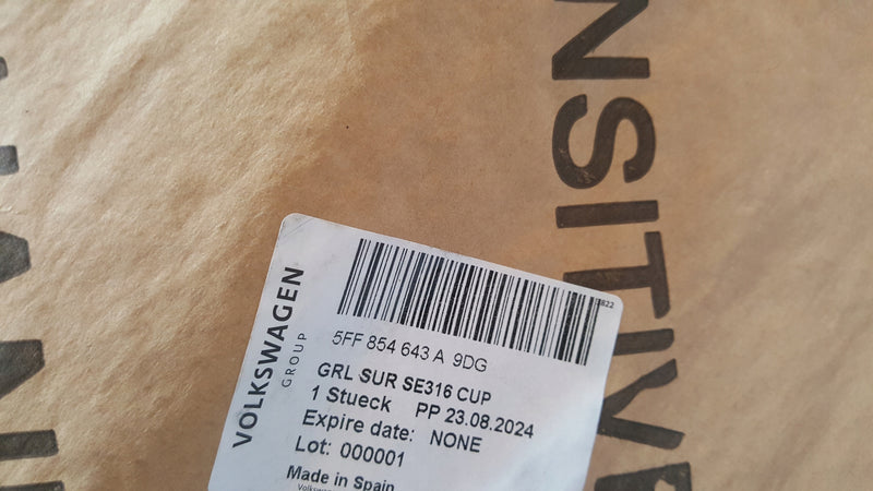 NOWA ORYGINALNA ramka atrapy chłodnicy SEAT/CUPRA FORMENTOR 5FF854643A