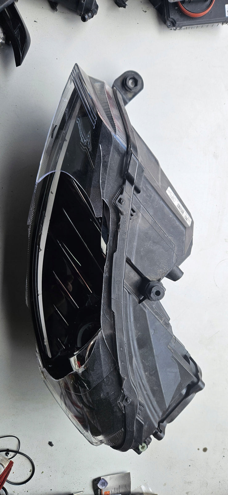 5JB941015 LE xenon LED Skoda Rapid lift 2023r puszka