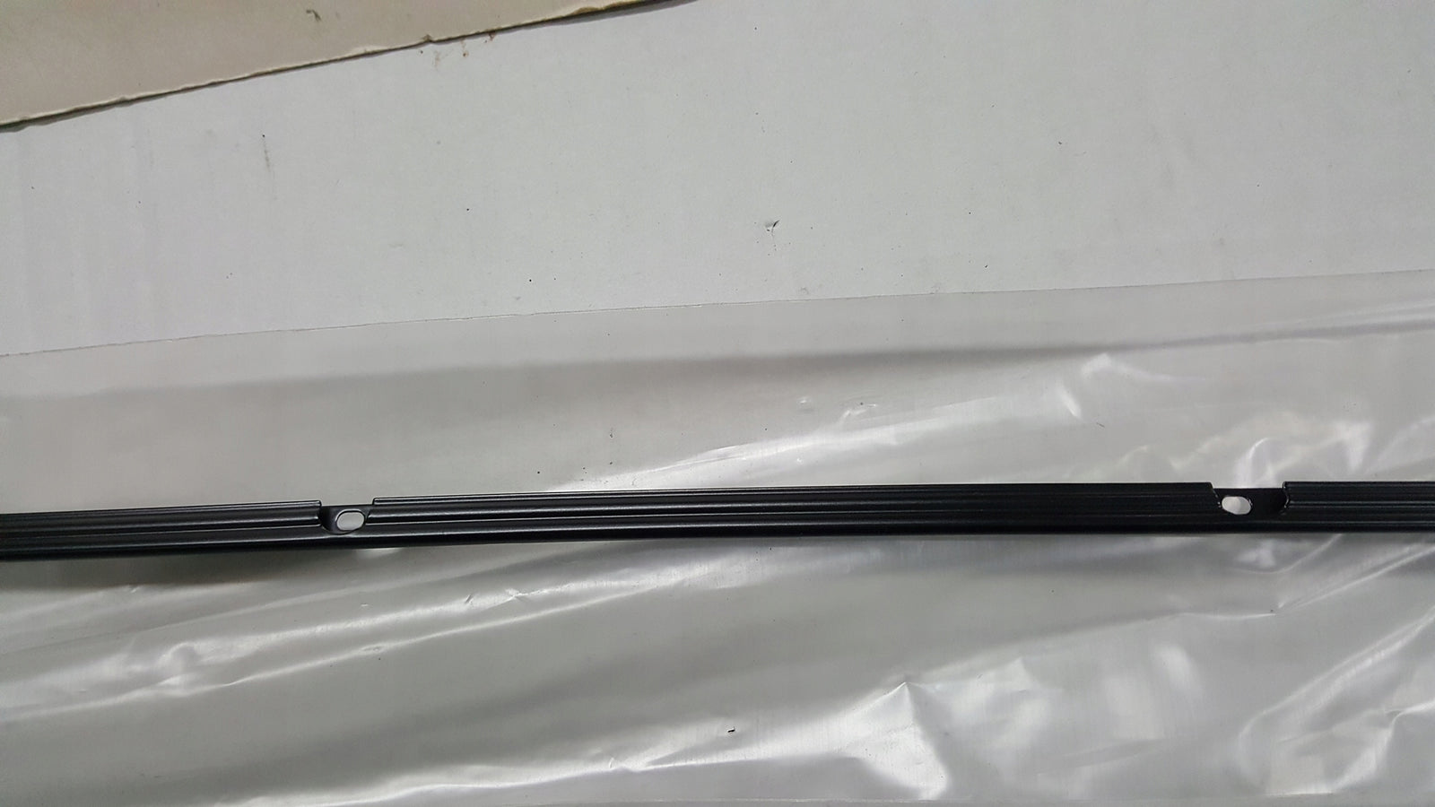 NOWA ORYGINALNA prawa listwa uszczelki szyby AUDI A6 (C8) RS6 4K0845454