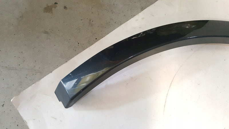 Listwa błotnika prawy tył AUDI Q5 80A853818A demontaż