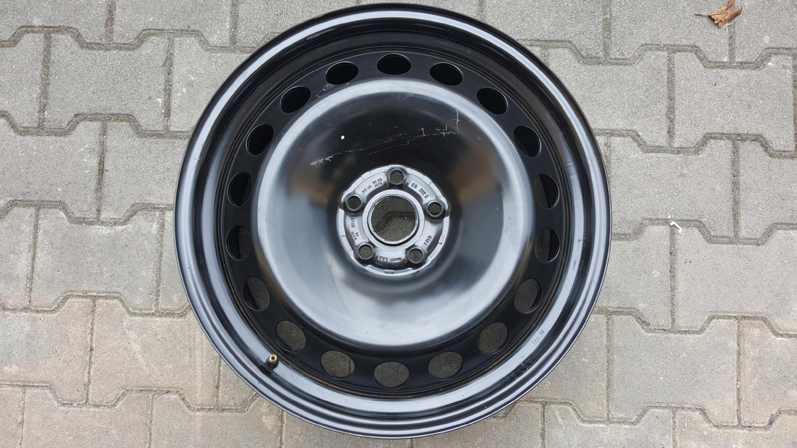 Felga stalowa VW ID.4 ID.5 8Jx19 et 45 1EA601027B