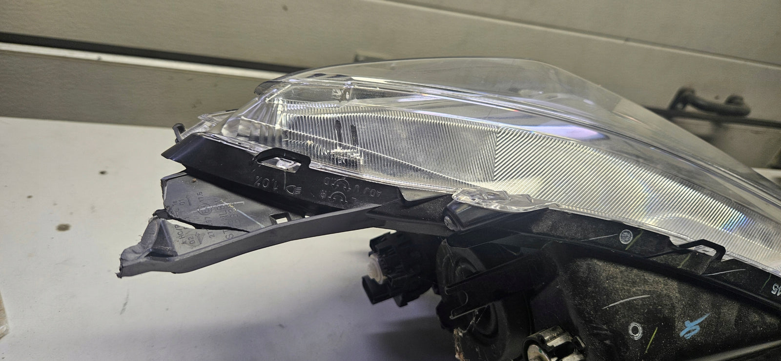 Le REFLEKTOR 8301D445 MITSUBISHI SPACE STAR LIFT FL 2020 oryginał