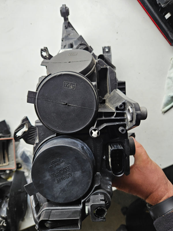 Le reflektor AUDI A1 82A941003 IDEAŁ 2019r