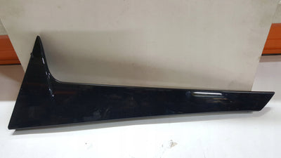 Listwa spoiler klapy bagażnika lewa strona VW GOLF VIII 5H9827939A
