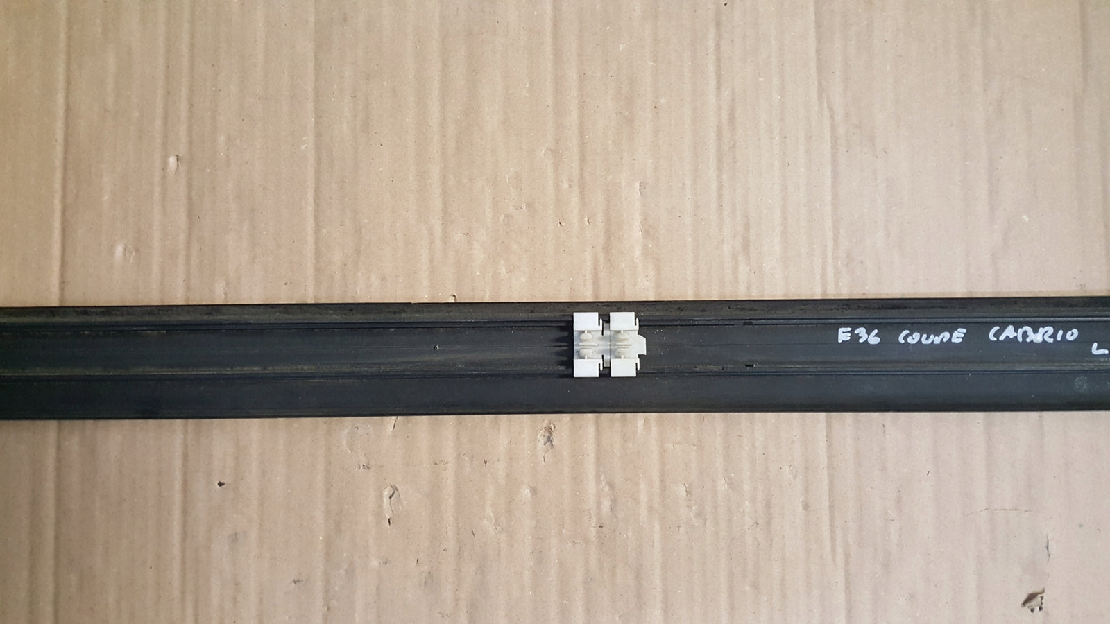 Listwa drzwi lewa BMW E36 Cabrio Coupe 51132253321