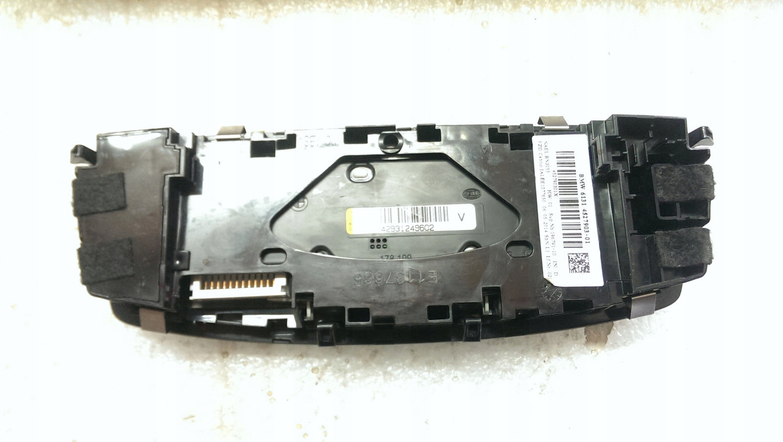Oświetlenie kabiny BMW F23 F33 4527903 demontaż