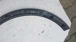 Listwa błotnika prawy tył AUDI Q3 83A853818B demontaż