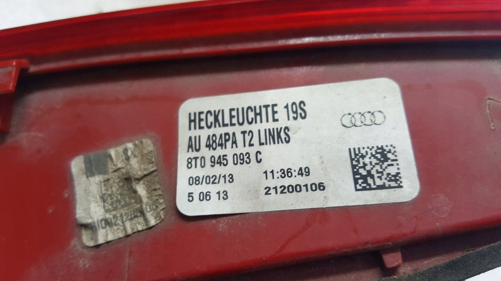 LE lampa LED w klapę AUDI A5 8T0945093C demontaż