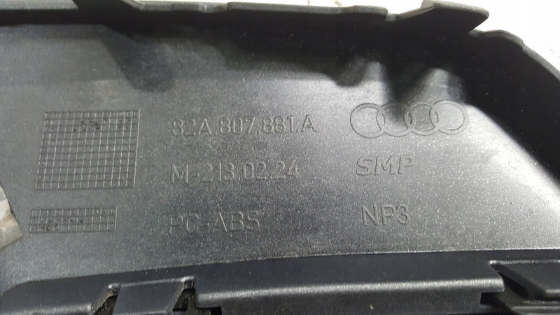 Kratka zderzaka lewy tył AUDI A1 82A807881A