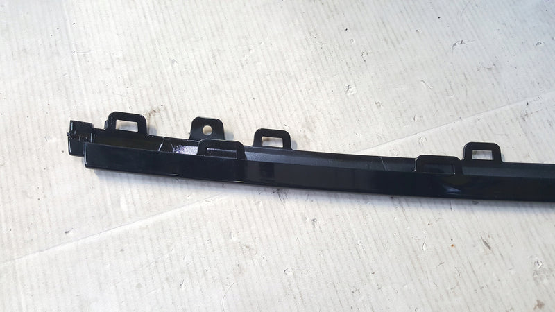 Środkowa listwa zderzaka przedniego VW PASSAT B8 3G0853245E NOWA ORYGINAŁ