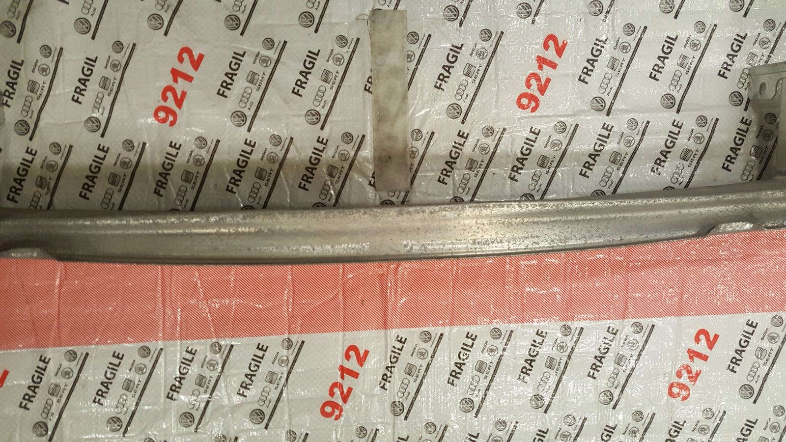 AUDI A1 8X 8X0 8XA WZMOCNIENIE PRZEDNIE BELKA PRZEDNIA