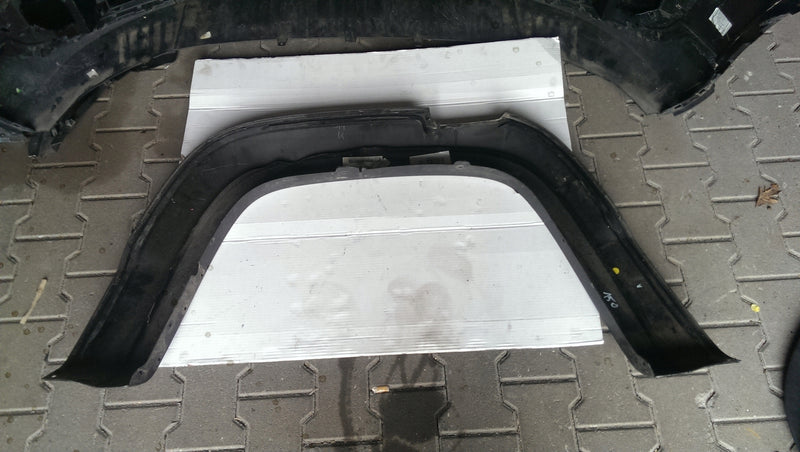 Listwa błotnika lewy tył VW AMAROK 2HH853817
