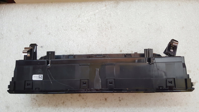 Panel klimatyzacji AUDI A3 8Y0820043A demontaż