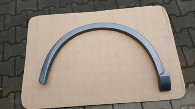 Listwa przednia lewa AUDI Q3 I 8U0 przód lewy 8U0853717A