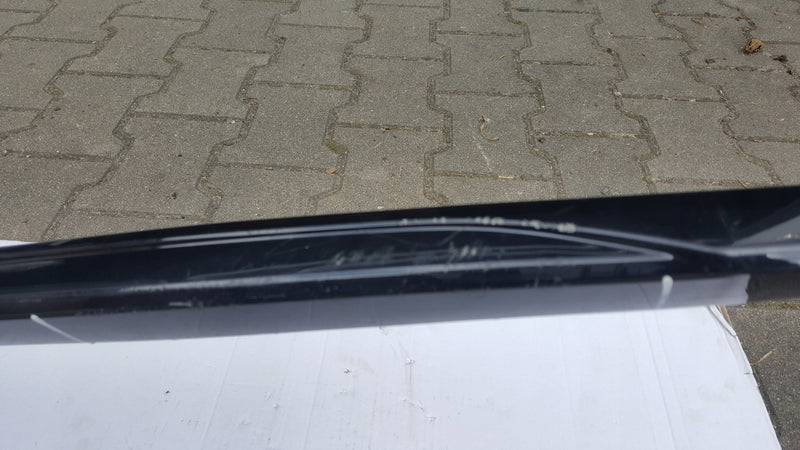 Listwa progowa prawa AUDI A4 B9 S-LINE 8W0853931A