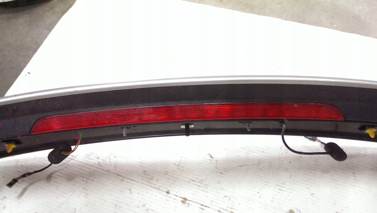 Spoiler lotka AUDI A6 C7 kombi 4G9827933D DEMONTAŻ
