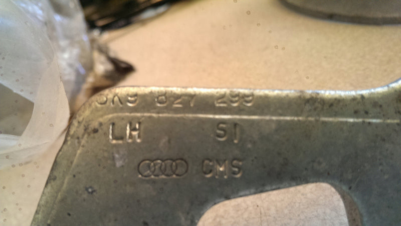 Zawiasy klapy LE+PR Audi A4 B8 kombi 8K9827299/300