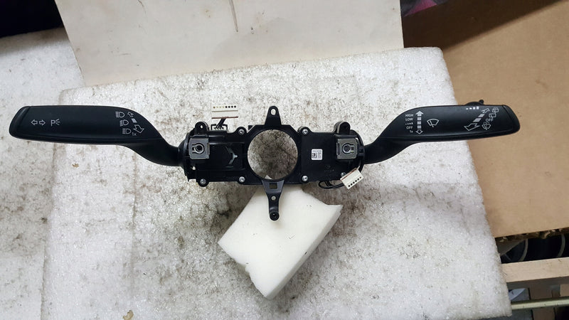 Przełączniki pod kierownicę AUDI A1 8X 8X0953521AE