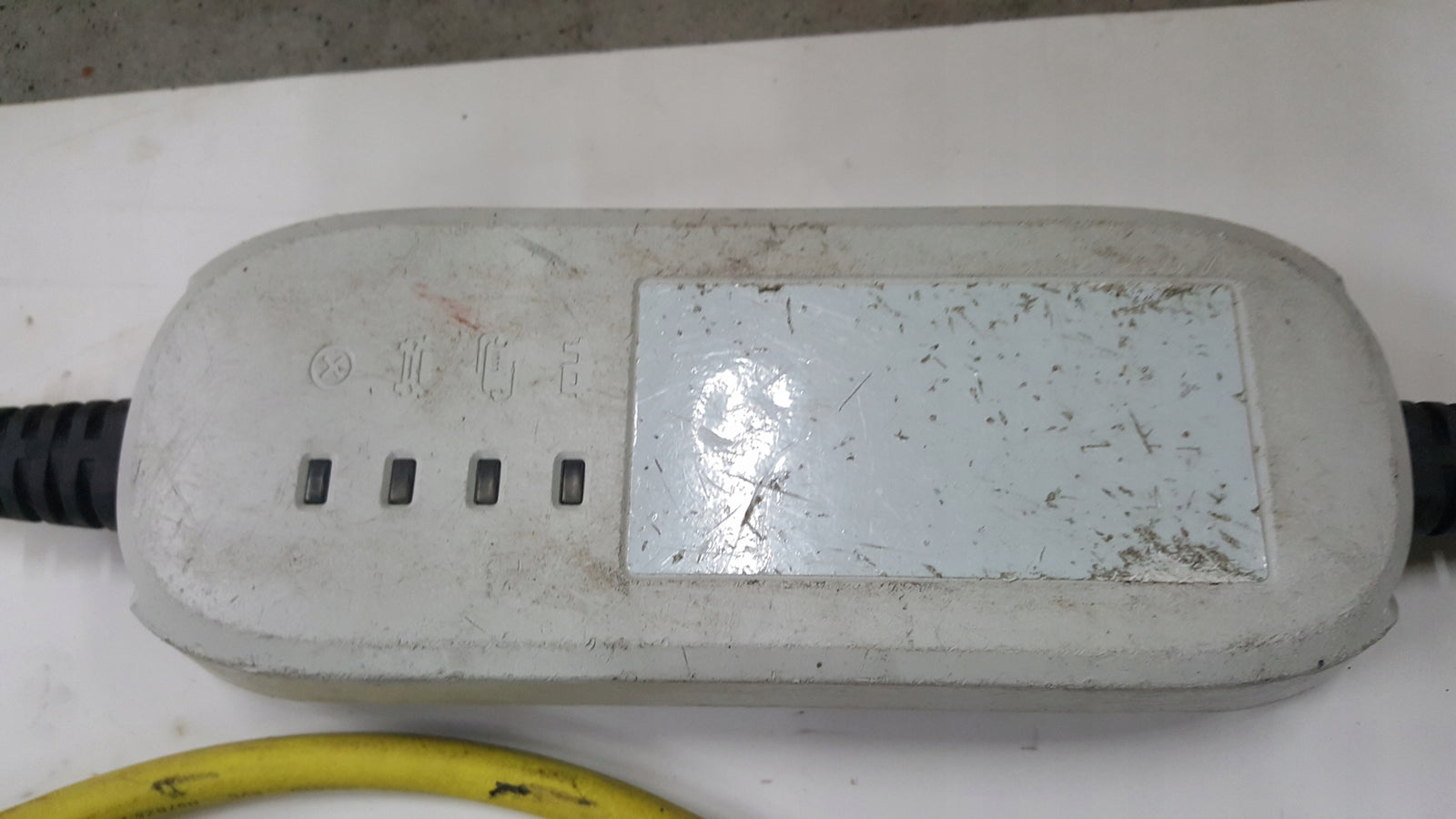 ŁADOWARKA VW SEAT AUDI PROBLEM Z ŁADOWANIEM DO NAPRAWY 1EA971675AL