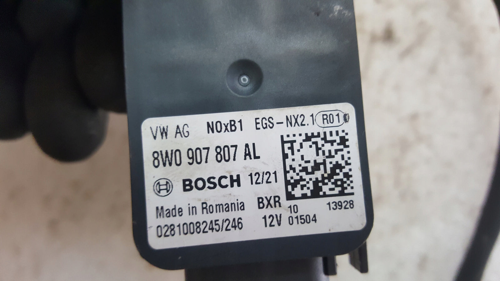 Sonda lambda czujnik NOX AUDI A4 B9 A5 8W0907807AL demontaż