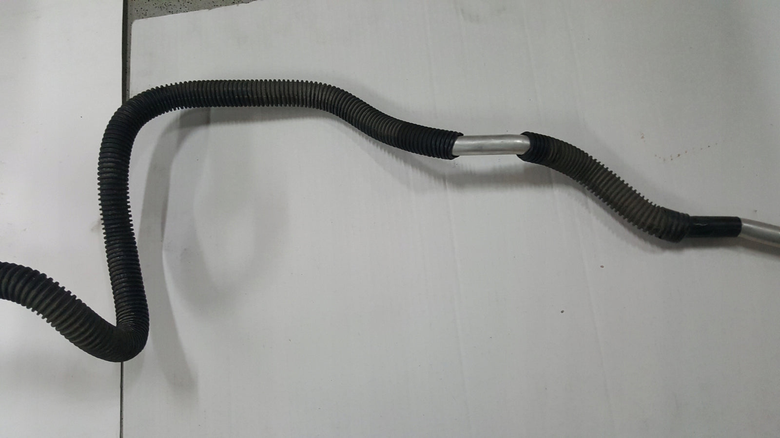 Przewód wąż rurka klimatyzacji VW MULTIVAN T6 7E1816727 demontaż