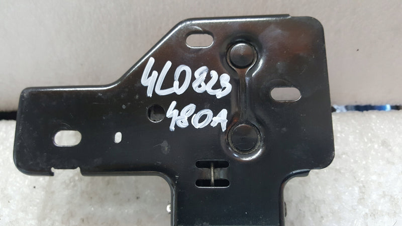 Rygiel maski AUDI Q7 4L0823480A oryginał demontaż