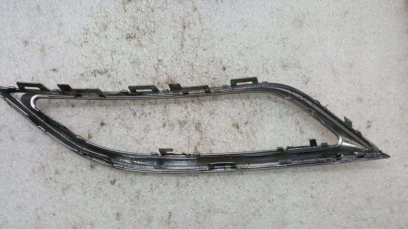 RAMKA CHROM ZDERZAKA L VW GOLF VII KOMBI 5G9853209 demontaż