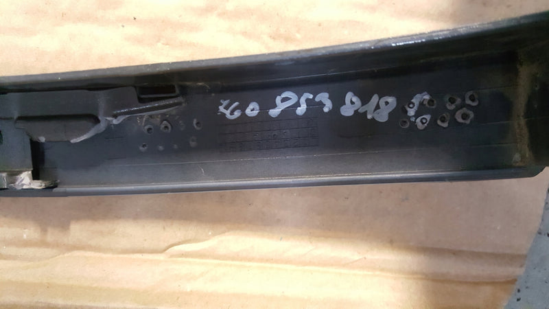VW TOUAREG III 18R- LISTWA BŁOTNIKA PRAWA TYŁ 760853818C