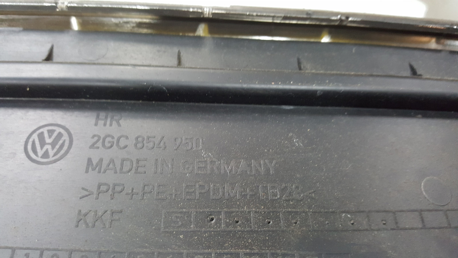 Listwa drzwi prawy tył VW T-ROC cabrio 2GC854950