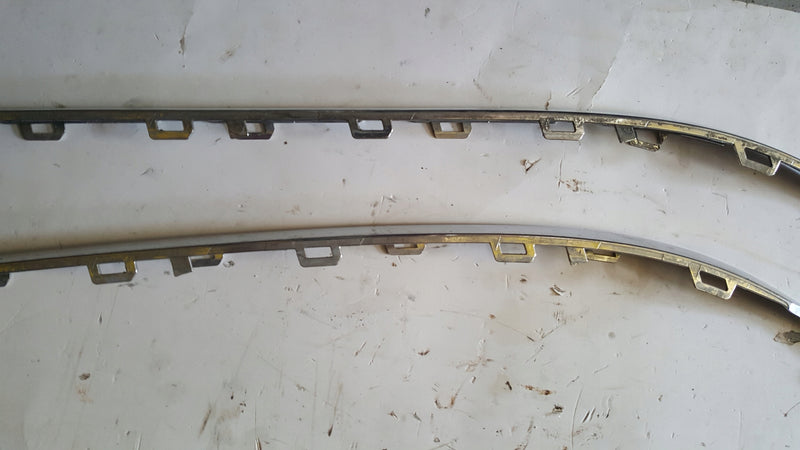 Listwa chrom zderzaka lewy tył VW PASSAT (B8) 3G0853841 demontaż