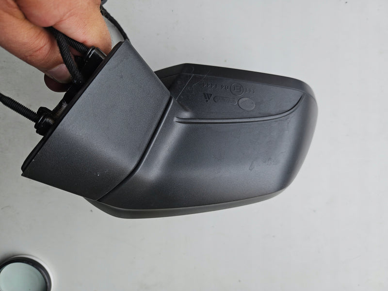 Pr Lusterko zewn AUDI Q2 81B857410 6 pin IDEAŁ